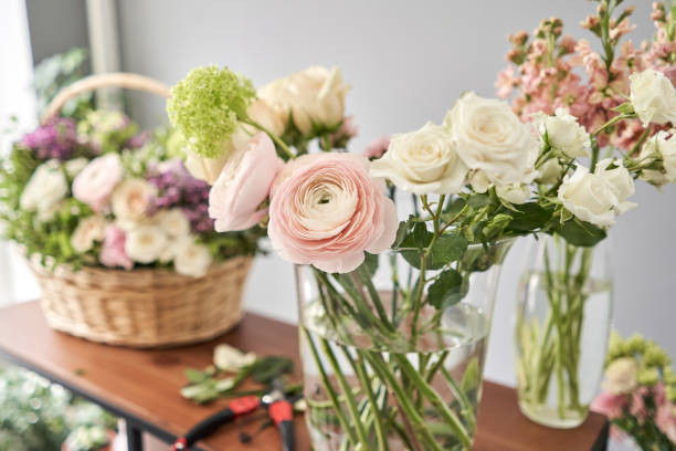 Flower stores online in Portugal inside Online flower stores in Portugal